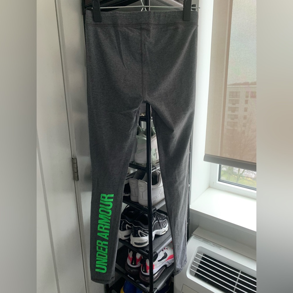 Under Armour full length leggings, Size S